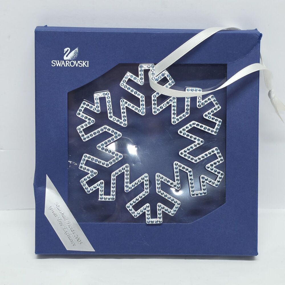 Swarovski Marshall Field's 2005 Great Tree Chicago Snowflake Christmas Ornament